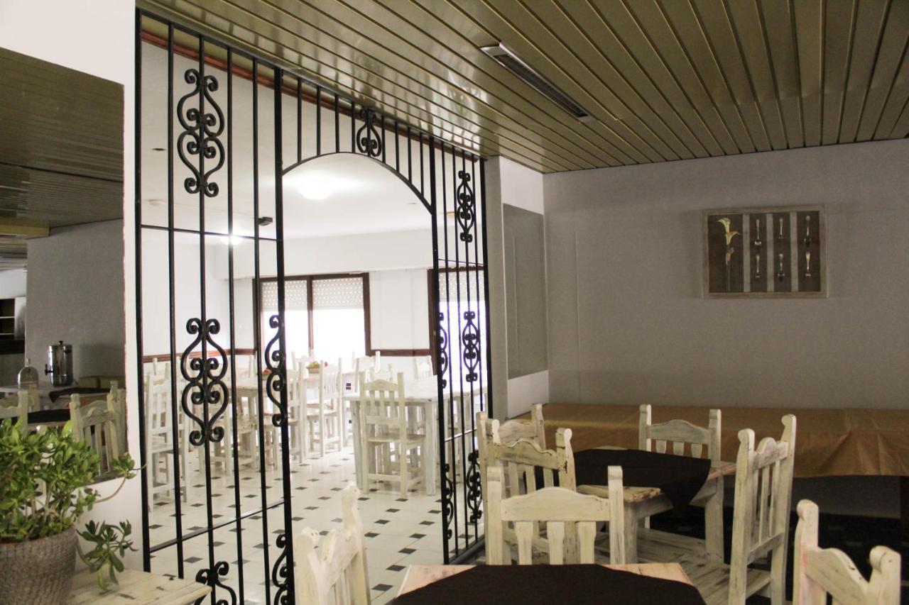 Vintage Hotel Puerto Madryn Exterior foto